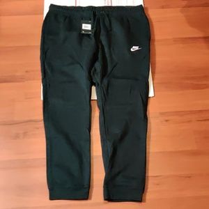 Brand new Nike Sportswear Club Fleece